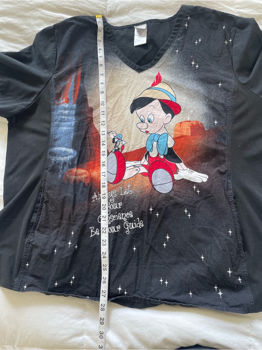 Disney Pinocchio Jiminy Cricket V-Neck Graphic Scrub Top 3XL Plus Black - Picture 10 of 11